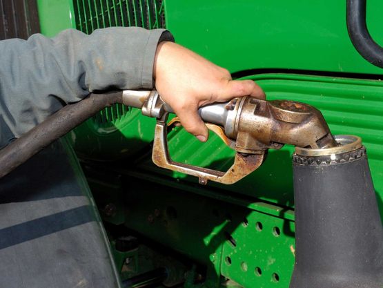 Livraison de carburant pour engins de chantier et machines agricoles au Jura - Hertzeisen SA